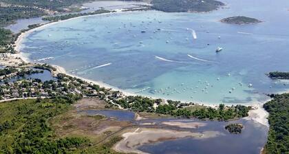 PORTO VECCHIO CALA ROSSA - BEL APPARTEMENT CLIMATISĂ 800M DE LA PLAGE