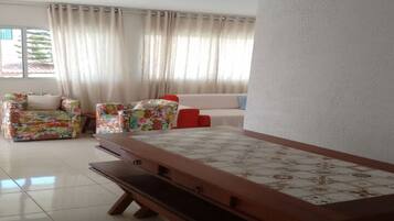 Rumah, Beberapa Tempat Tidur, Bebas Asap Rokok | Makan di kamar