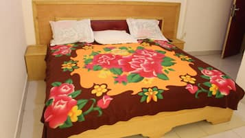 Superior Room, 1 Double Bed, Smoking, City View | Minibar, desk, free WiFi, bed sheets