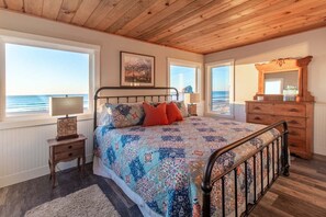 3 多间卧室、免费 WiFi、床单