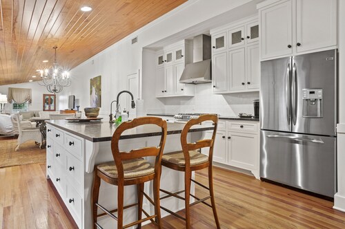 Pulloharja Bowenissa - täydellinen sijainti Ocean Springsissä. Kävele keskustaan!