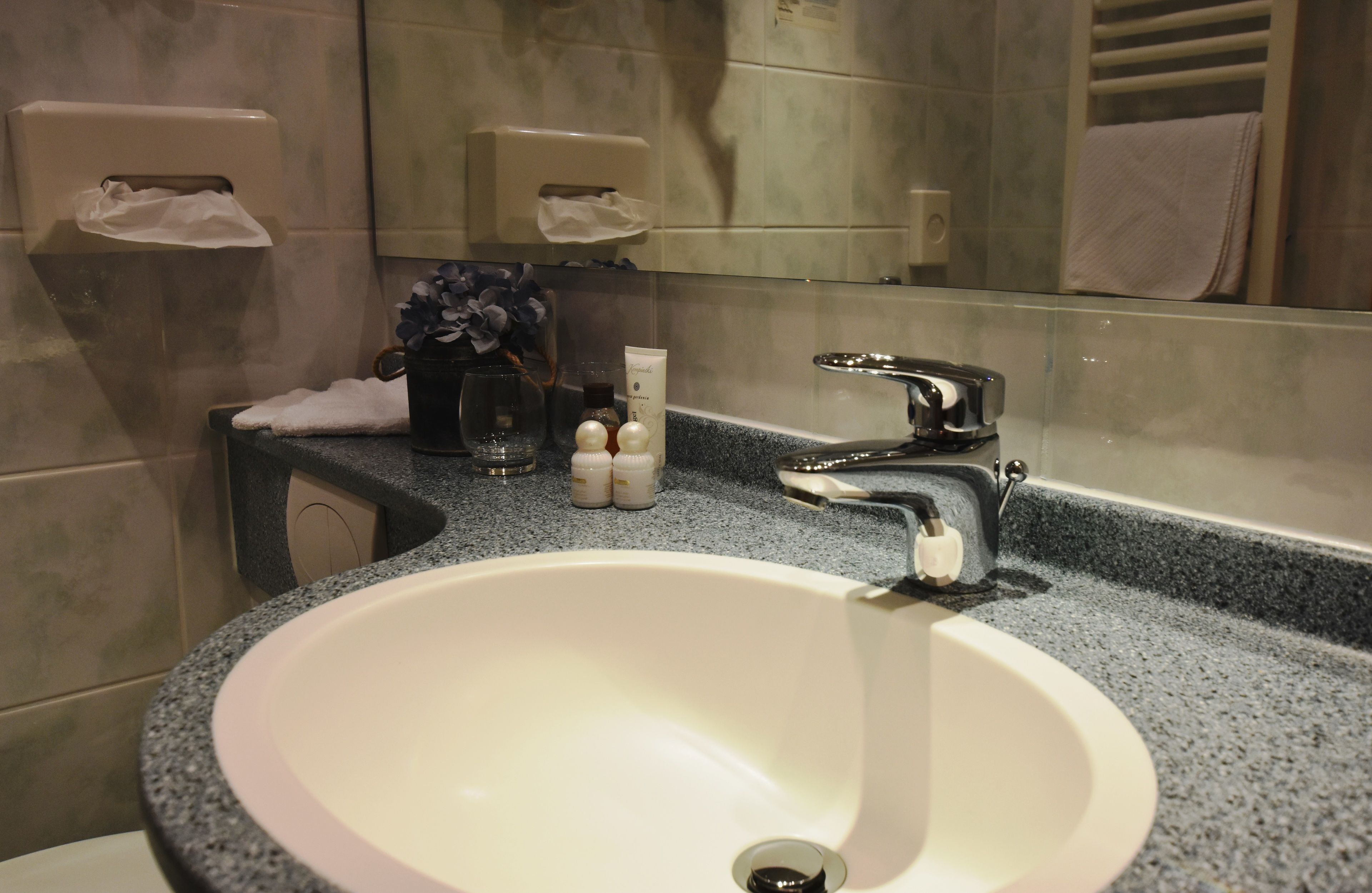 1 bedroom, minibar, in-room safe, individually decorated