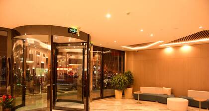 Holiday Inn Express Lhasa Potala Square by IHG