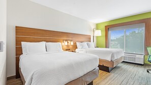 Desk, free rollaway beds, free WiFi, bed sheets - Holiday Inn Express & Suites Mobile - University Area by IHG (Mobile)