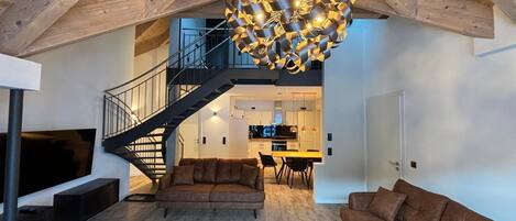 Premium Apartment, 4 Bedrooms, Balcony, Mountainside | Living area | Flat-screen TV, heated floors