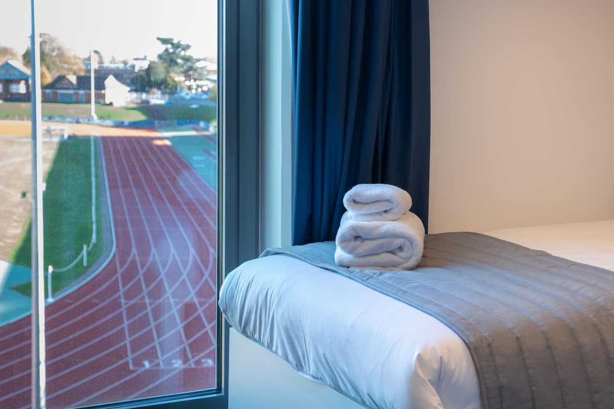 desk, iron/ironing board, free wifi, bed sheets