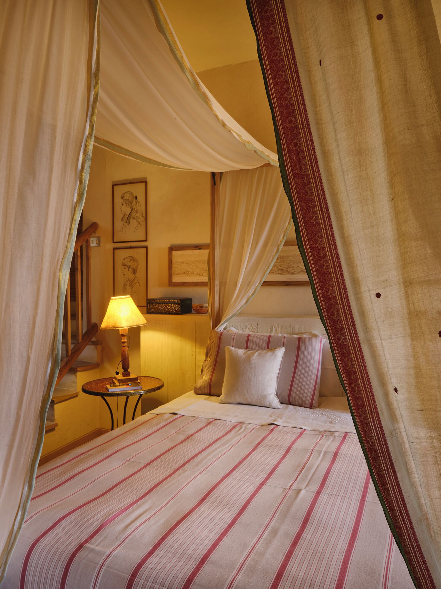 Deluxe Double Room (Margherita) | Down duvets, individually decorated, individually furnished
