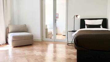 Superior Apartment, 3 Bedrooms, Balcony | Hypo-allergenic bedding, desk, blackout drapes, soundproofing