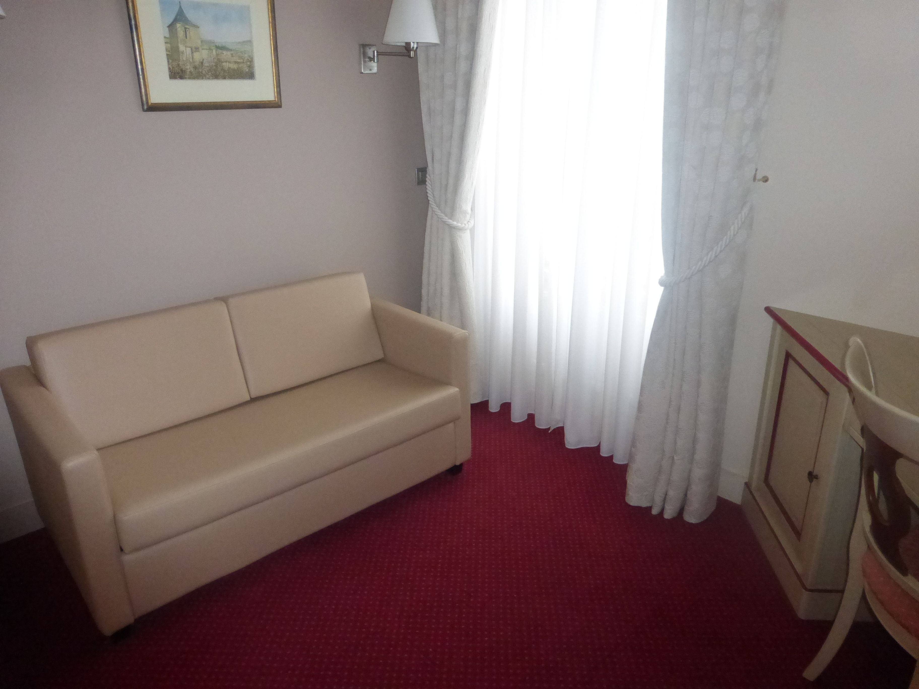 superior room, non smoking | living room | flat-screen tv