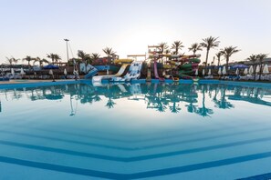 7 indoor pools, seasonal outdoor pool, pool umbrellas, sun loungers - Az Hotel Montana (Mostaganem)
