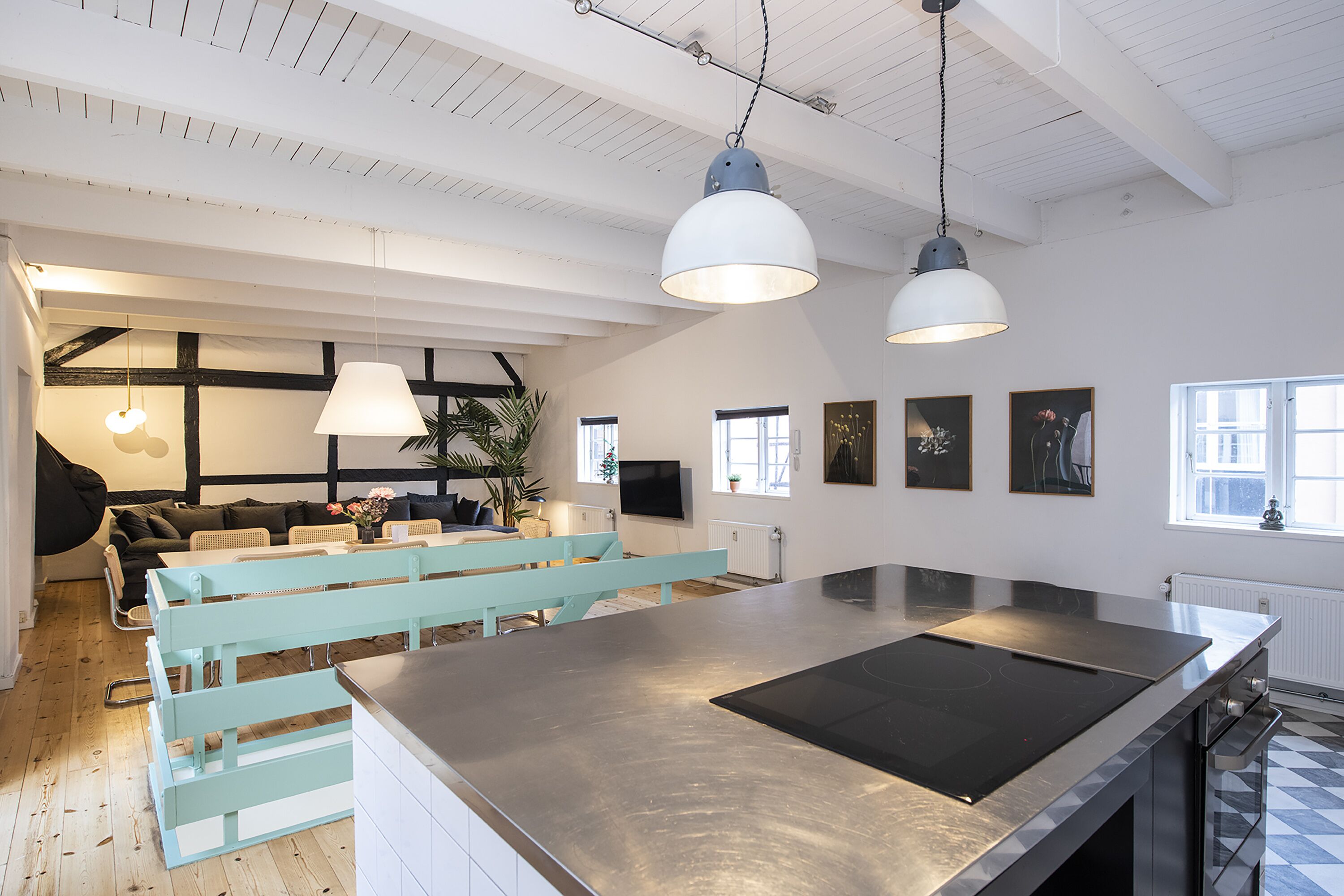 Deluxe Townhome, Multiple Beds, Non Smoking | Private kitchen | Full-size fridge, microwave, oven, stovetop