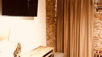 Blackout curtains, soundproofing, free WiFi, bed sheets