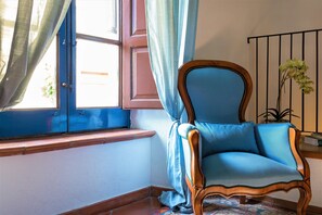 Deluxe-Apartment, 2 Schlafzimmer, Stadtblick | Businesscenter im Zimmer