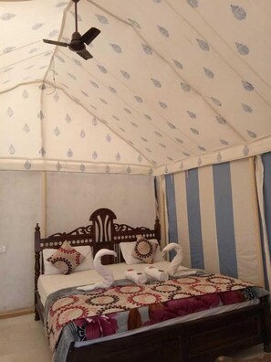 Deluxe Tent, 1 King Bed, Non Smoking | 1 bedroom, Egyptian cotton sheets, premium bedding, down duvets - Royal Orchid Camp (Jaisalmer)