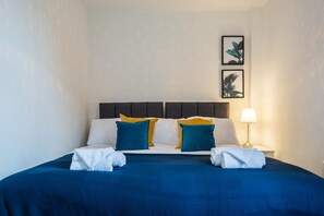 Estúdio superior (Private External Bathroom) | Roupas de cama premium, ferros/tábuas de passar roupa, Wi-Fi de cortesia