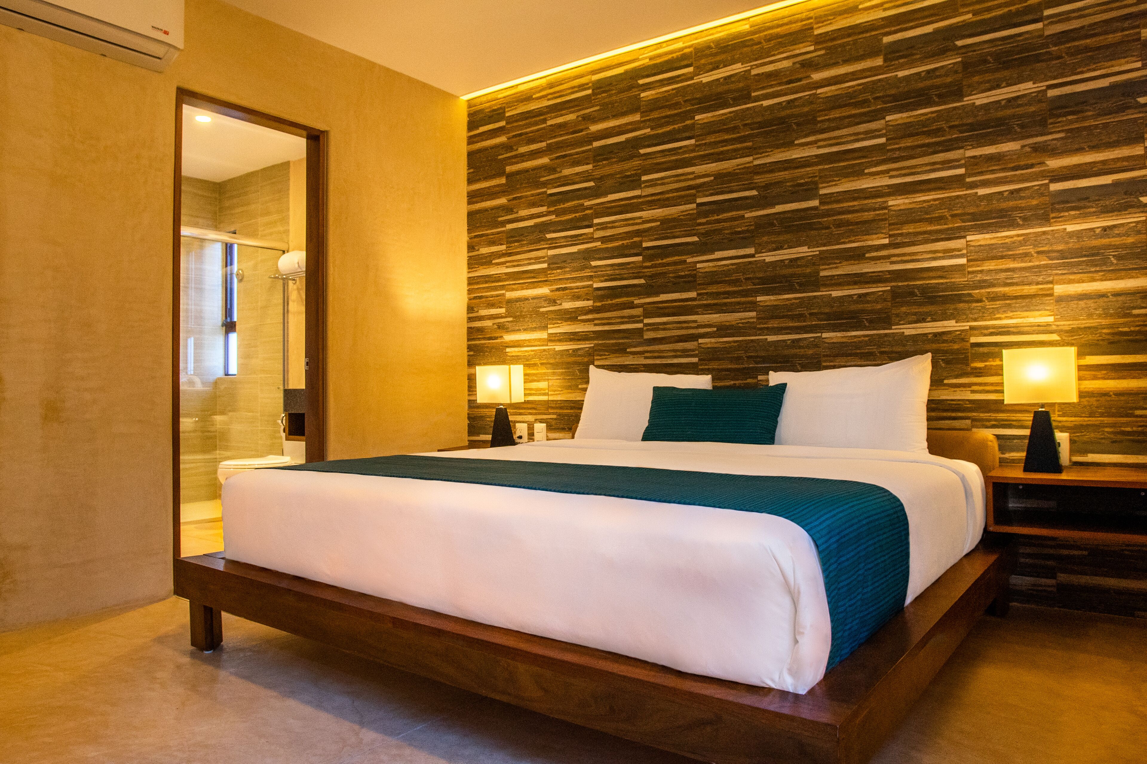 egyptian cotton sheets, premium bedding, in-room safe