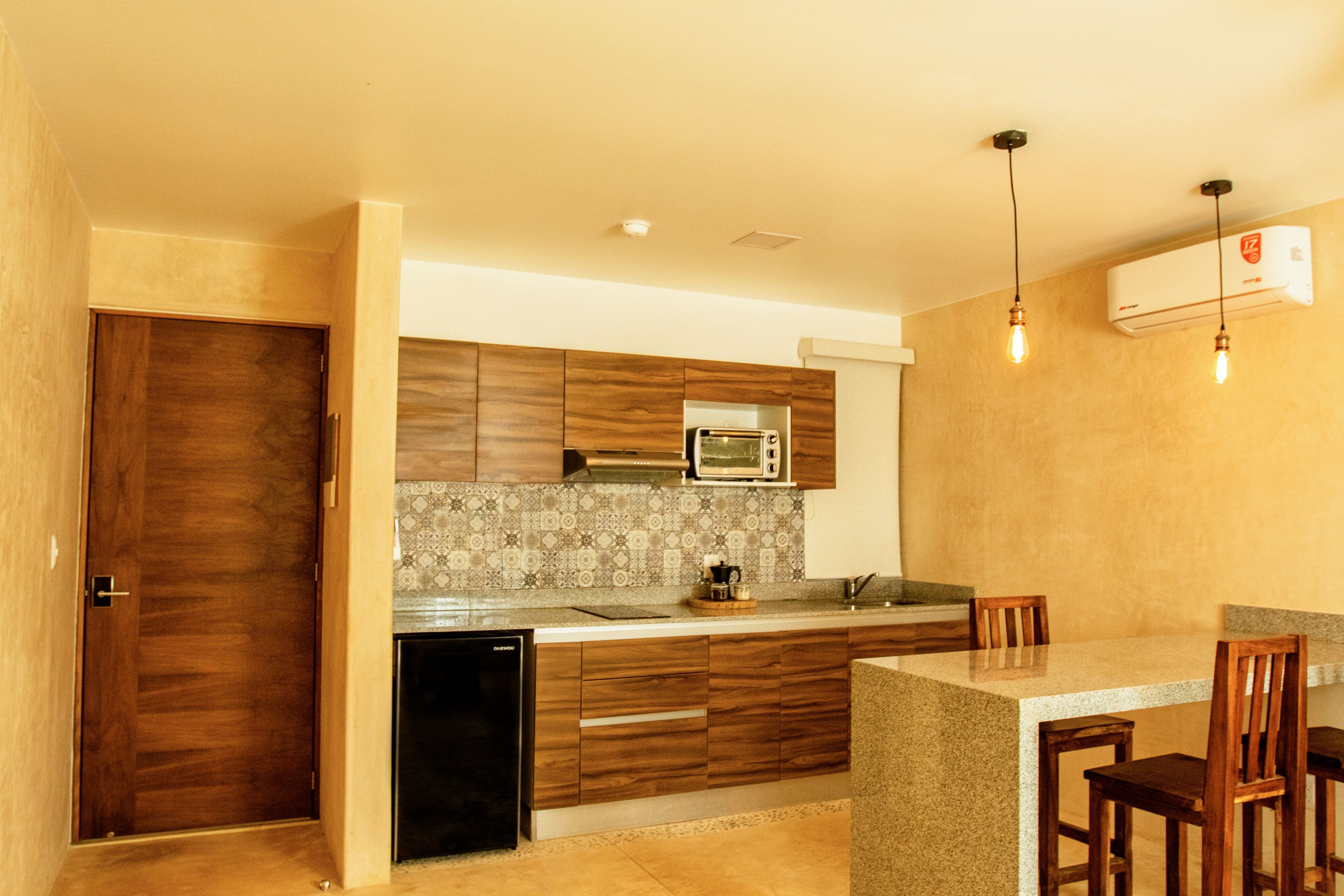 apartment, 1 king bed with sofa bed, non smoking | private kitchen