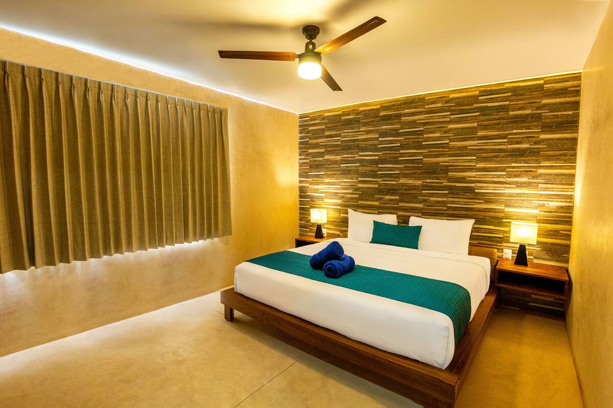 Apartment, 2 Bedrooms | Egyptian cotton sheets, premium bedding, in-room safe