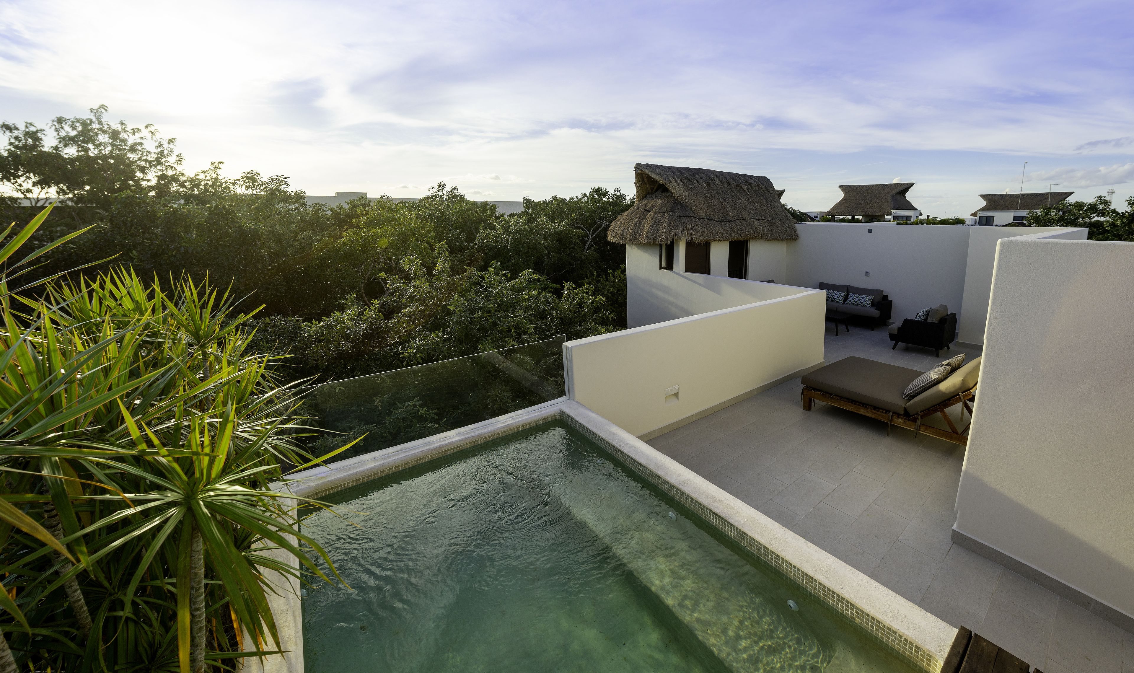 deluxe penthouse, 3 bedrooms | terrace/patio