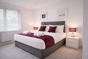Zimmersafe, Bügeleisen/Bügelbrett, kostenloses WLAN, Bettwäsche
