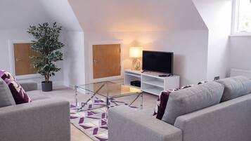 Apartment, 1 Bedroom | Living area