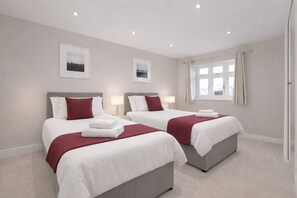 Apartment, 2 Schlafzimmer | Zimmersafe, Bügeleisen/Bügelbrett, kostenloses WLAN, Bettwäsche