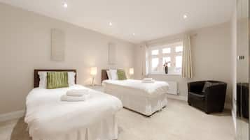 Apartment, 2 Bedrooms | In-room safe, iron/ironing board, free WiFi, bed sheets