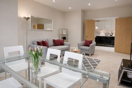 Roomspace Apartments -Kinnaird Court