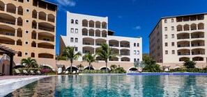 Pool - Condo Marina 360 (Lowlands)