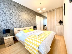 Superior-Apartment, 1 Schlafzimmer | Schreibtisch, schallisolierte Zimmer, Bügeleisen/Bügelbrett
