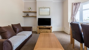 Apartment (Split Level) | Television - Hamlet Heights (Southend-on-Sea)
