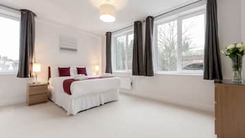 In-room safe, iron/ironing board, free WiFi, bed sheets
