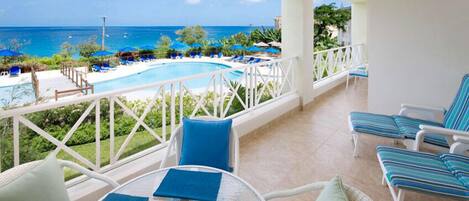 Villa | Balcony