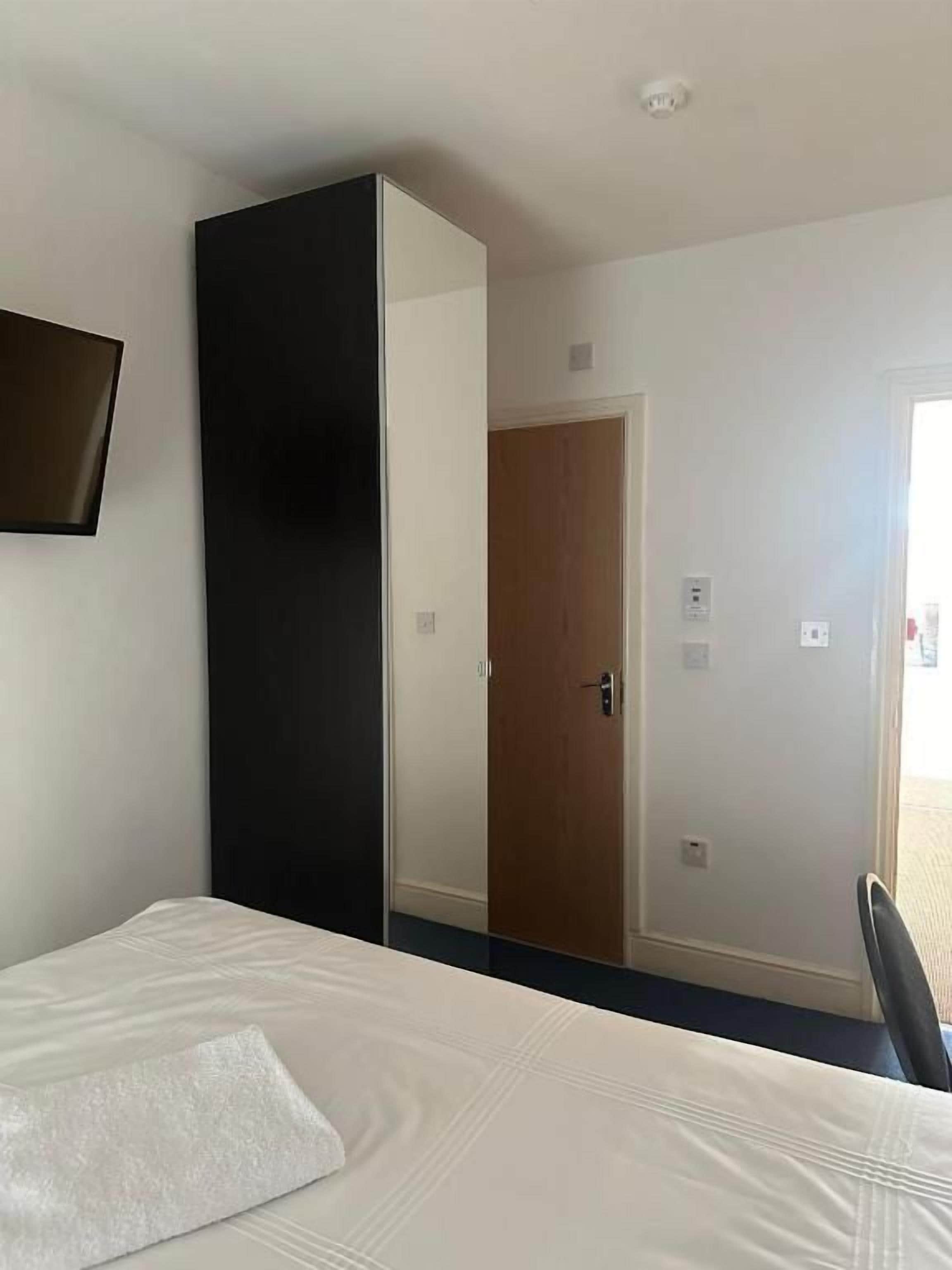 Foto - 3 Luxury En-suite Bedrooms