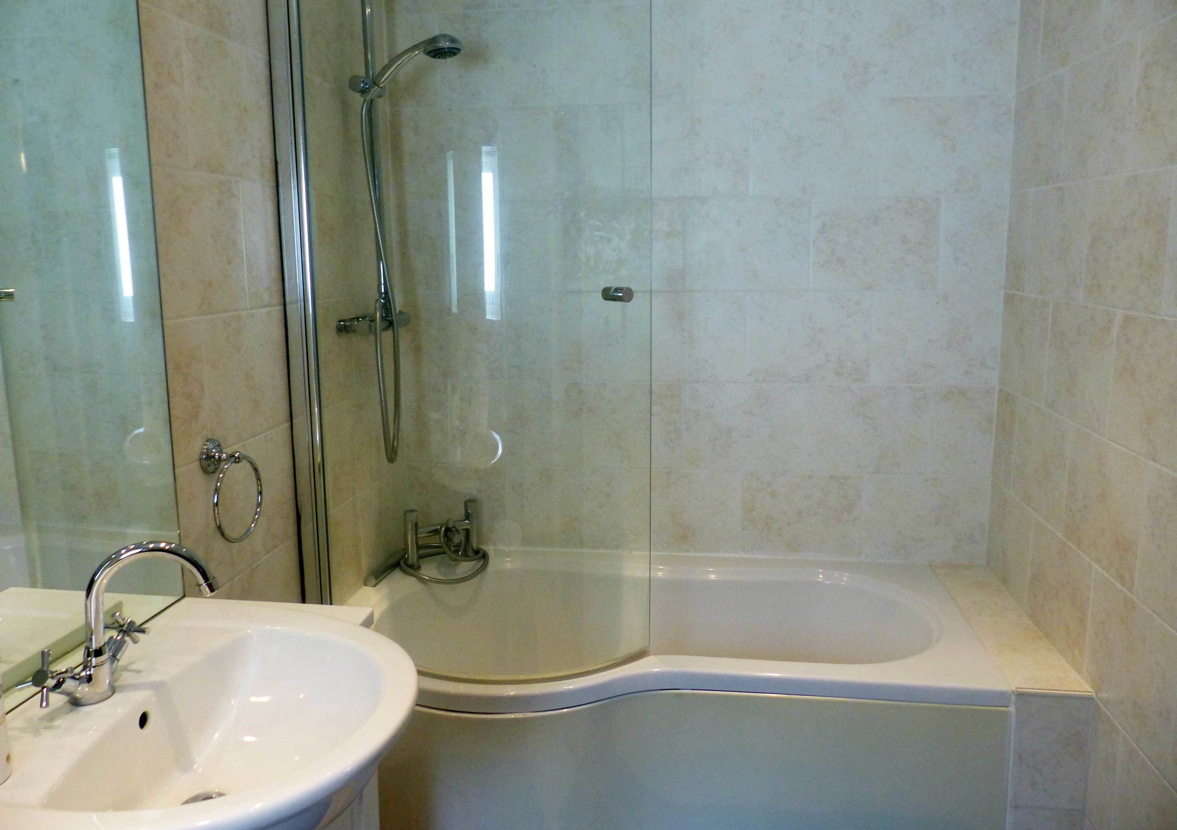 Photo - 3 Luxury En-suite Bedrooms