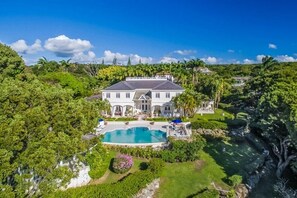 Pool - Villa Bohemia (Holetown)