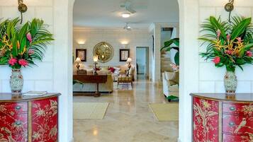 Fladskærms-tv, dvd-afspiller