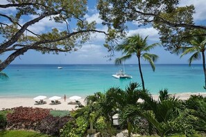 Beach nearby - Coral Cove - Condo 11 (Paynes Bay)