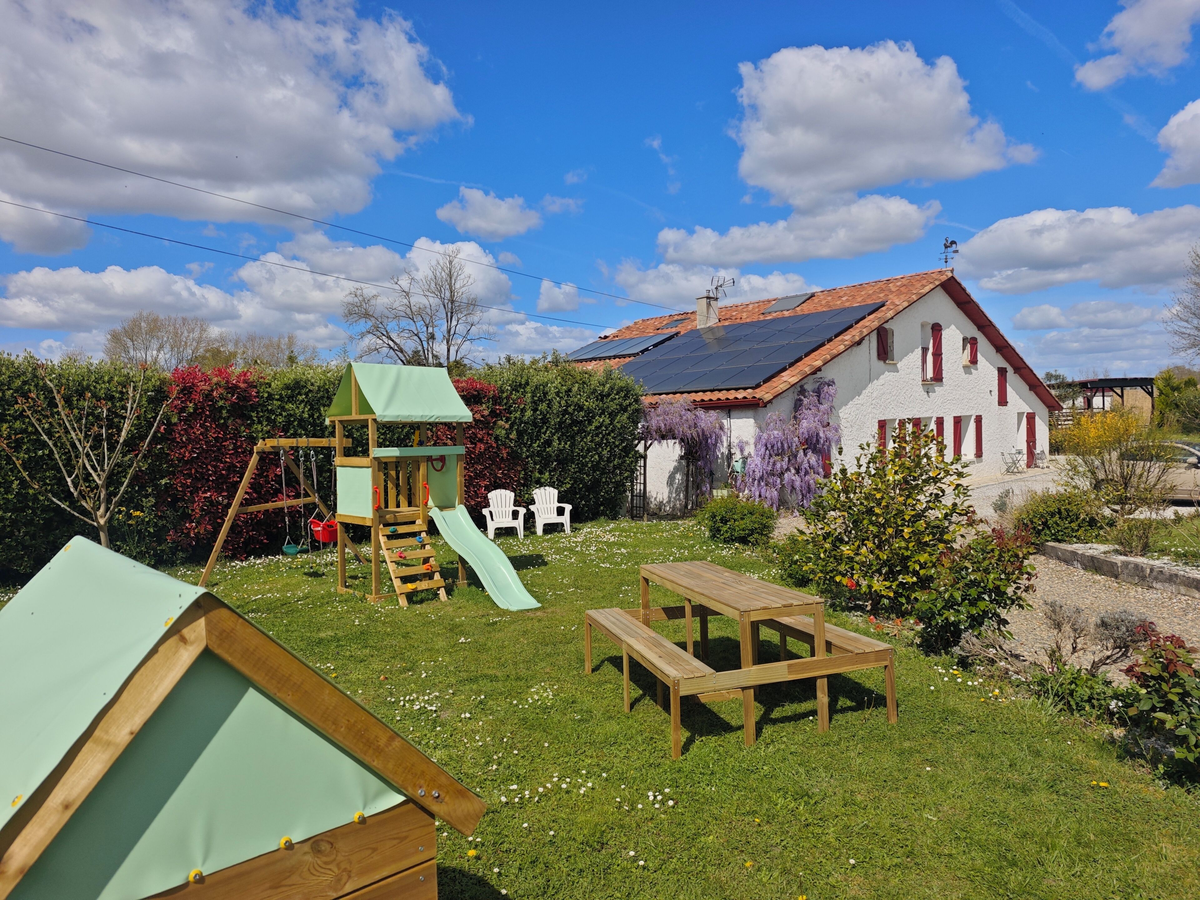 Children's play area - outdoor
