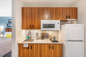 Suite Studio, 1 grand lit, non-fumeur, cuisine | Cuisine privée
