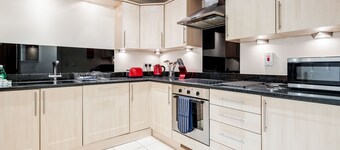 Roomspace Apartments -Royal Swan Quarter