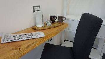 Camera doppia, bagno privato | Servizio della camera