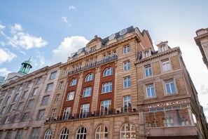 Exterior - Roomspace Apartments -Sterling House (London)