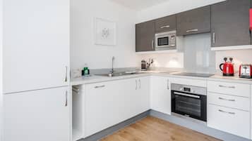 Apartment, 1 Bedroom | Private kitchen