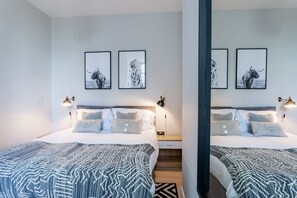 Deluxe Apartment, 2 Bedrooms | 2 bedrooms, laptop workspace, iron/ironing board, free WiFi - Californication (Southend-on-Sea)