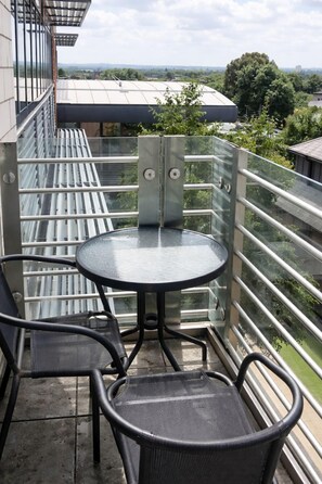 Balcony - Roomspace Apartments -The Courtyard (London)