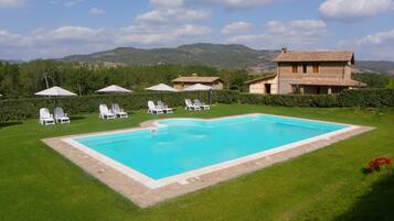 Seasonal outdoor pool