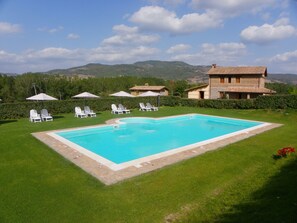 Alberca al aire libre por temporada 