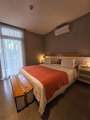 Apartment, 1 King-Bett, Nichtraucher, Stadtblick | 1 Schlafzimmer, Zimmersafe, Schreibtisch, Verdunkelungsvorhänge