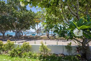 Property grounds - Casa Siboney, 17 Pacific Drive-BOM (Horseshoe Bay)